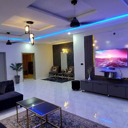 Velvet Vibes Villa Near Islamabad Airport Dhok Sandemar المظهر الخارجي الصورة