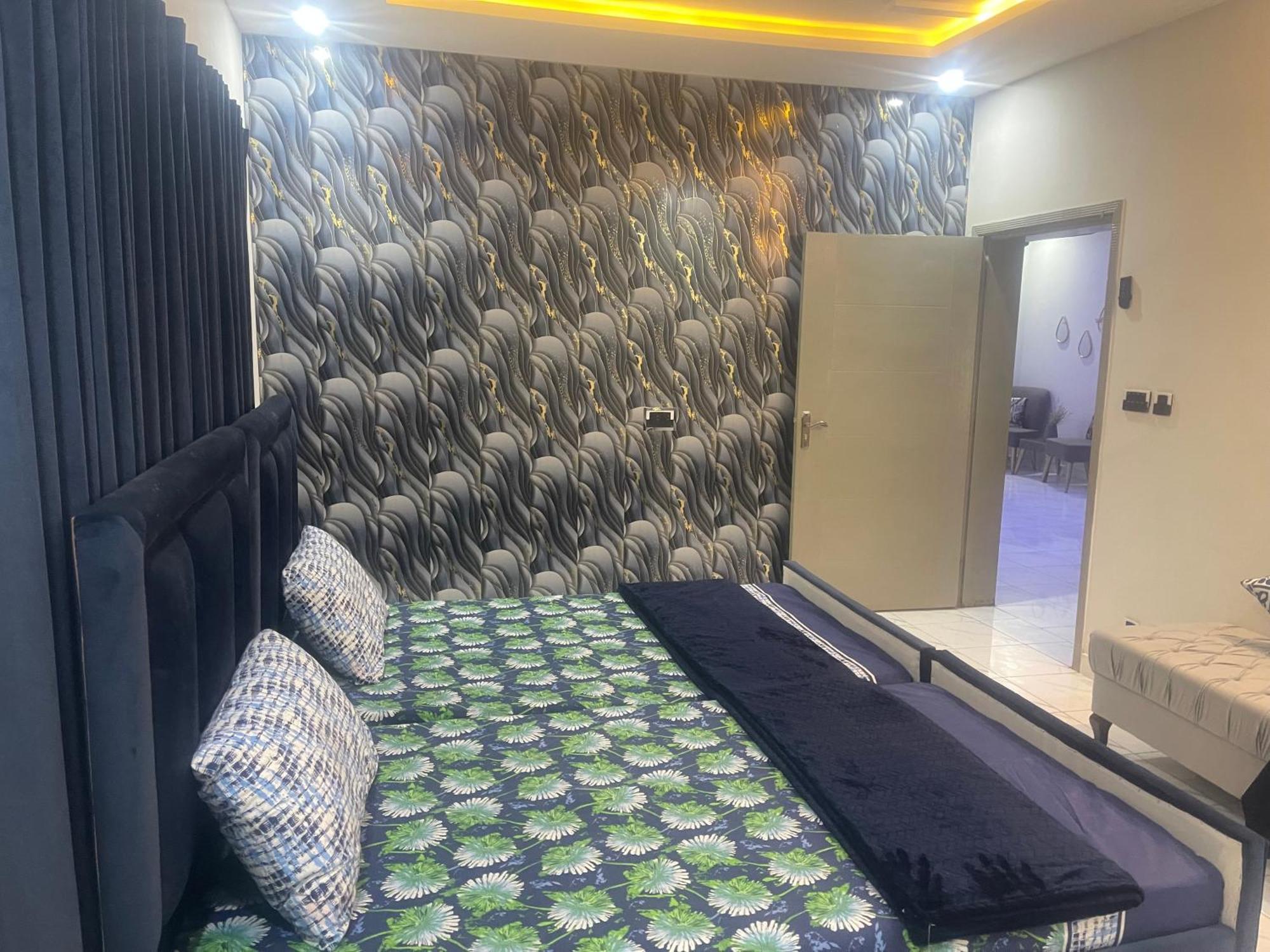 Velvet Vibes Villa Near Islamabad Airport Dhok Sandemar المظهر الخارجي الصورة